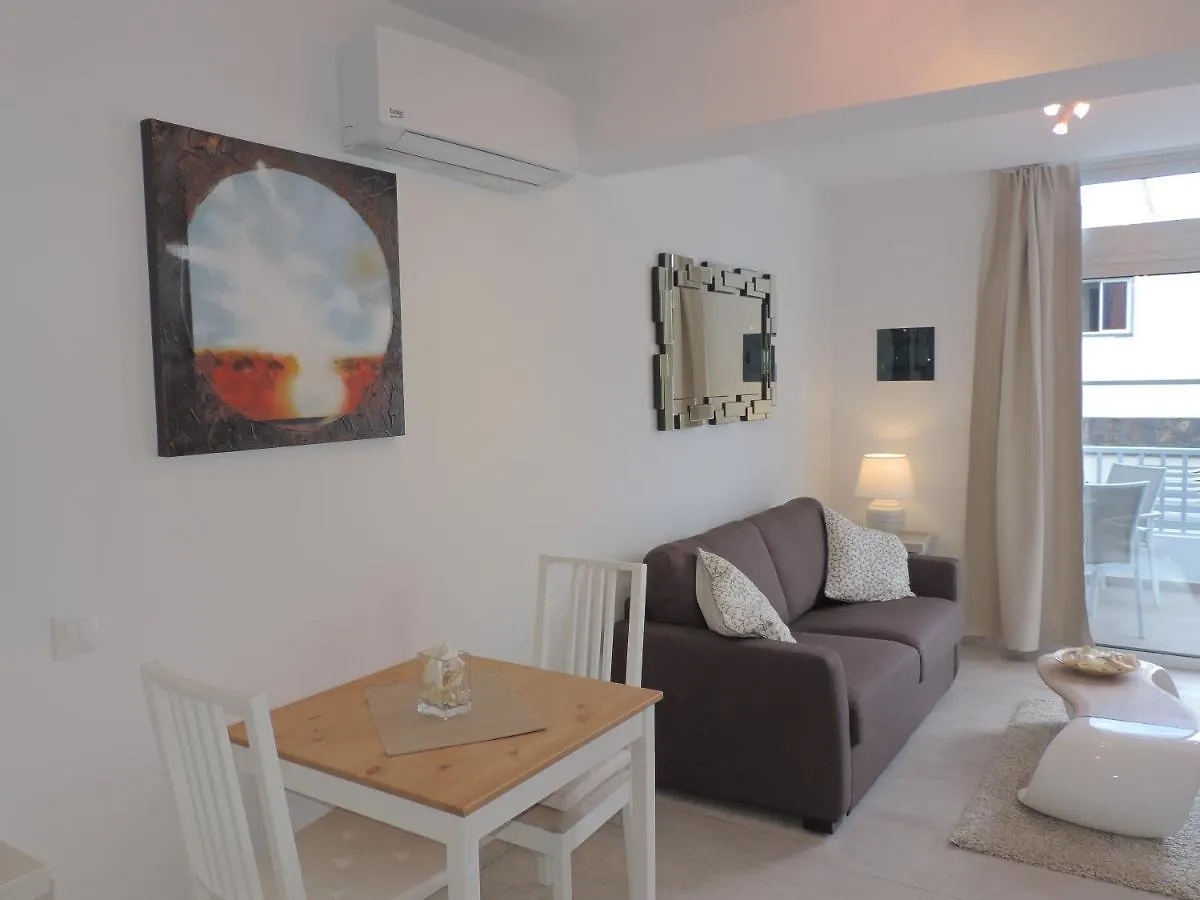 Los Gracioseros 106- 2 Bed-Gr Floor-Ac-Uk Tv-Wifi Puerto del Carmen